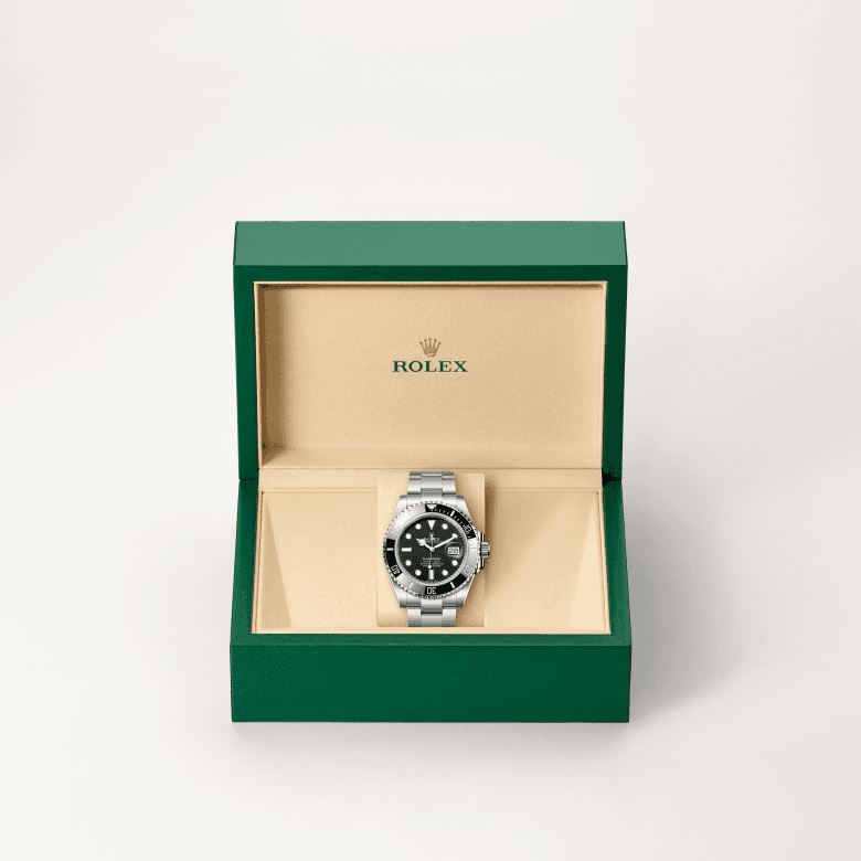 rolex Submariner in Oystersteel, M126610LN-0001 - Global Watch Company (GWC)