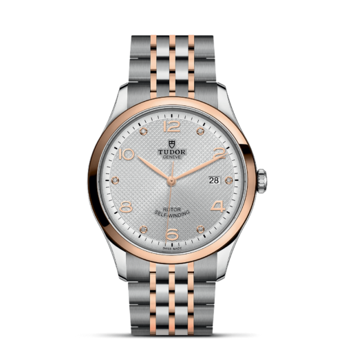 A watch with a M91651-0002 bracelet.