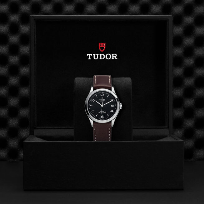 A M91450-0008 watch in a black box.