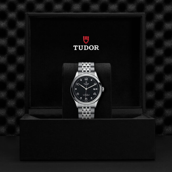 A M91550-0004 watch in a black box.